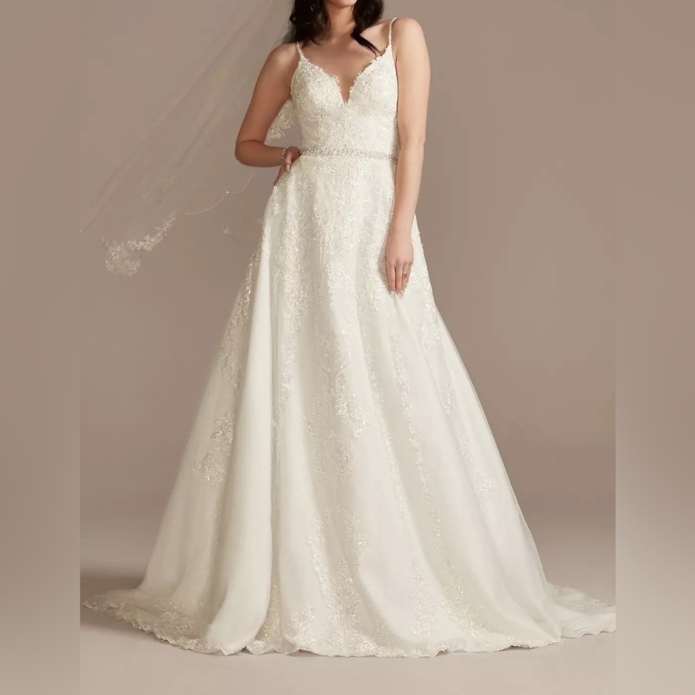Stunning Oleg Cassini Soft White A-Line Wedding Dress - Size 4 - UNALTERED